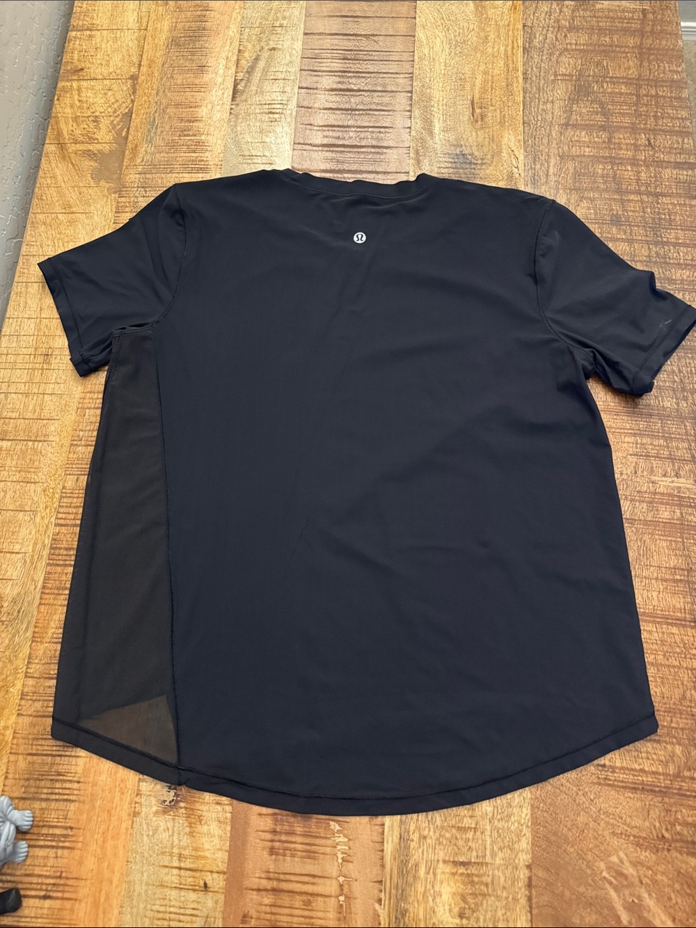 lululemon athletica Black Short Sleeve Performance Tee - Picture 3 of 6